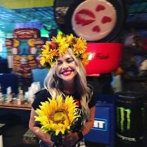 Meet your Posher, Dana